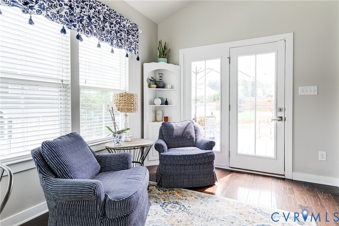 4043 Cambrian Cir