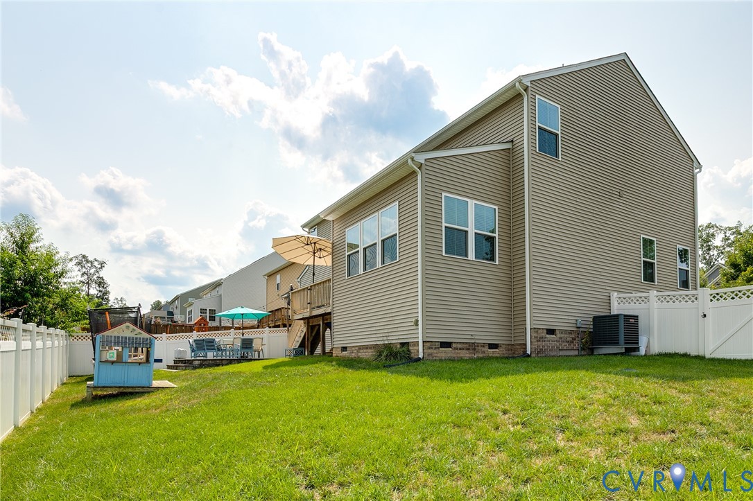 4043 Cambrian Cir