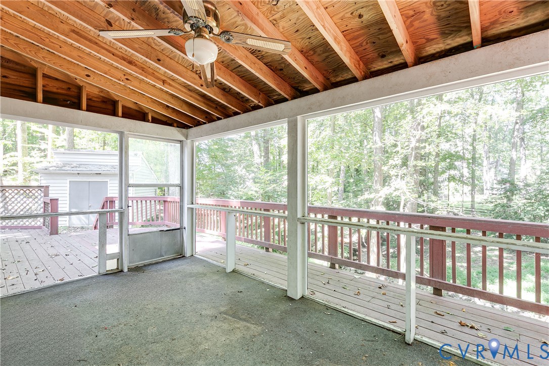 702 Gordon School Ct