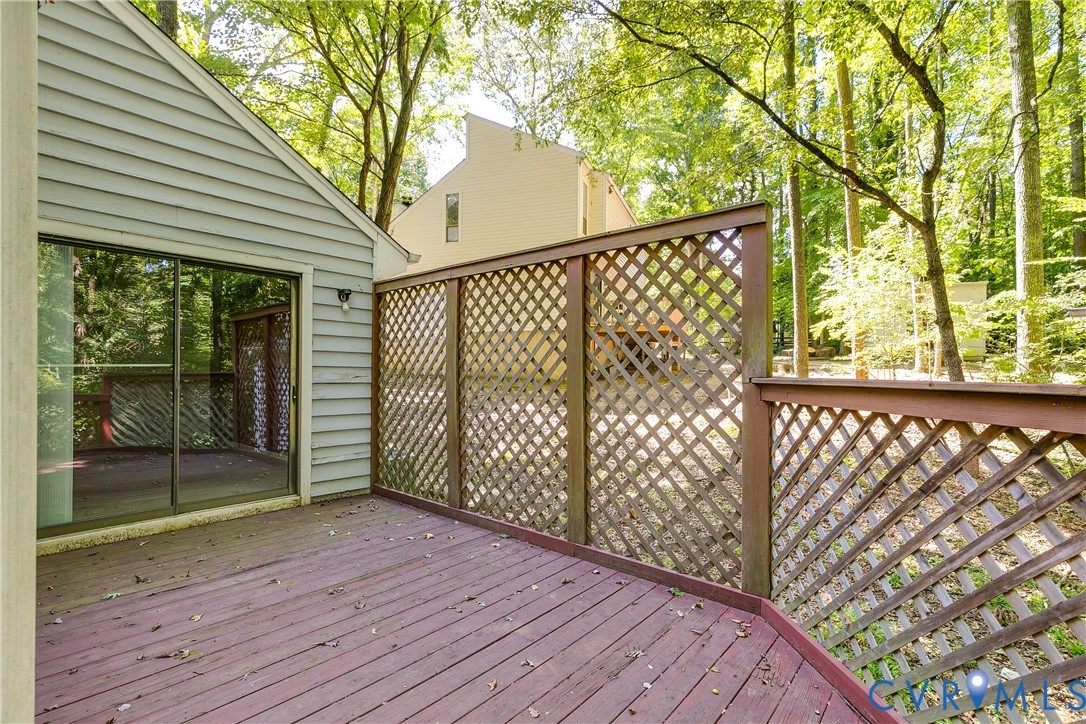 702 Gordon School Ct