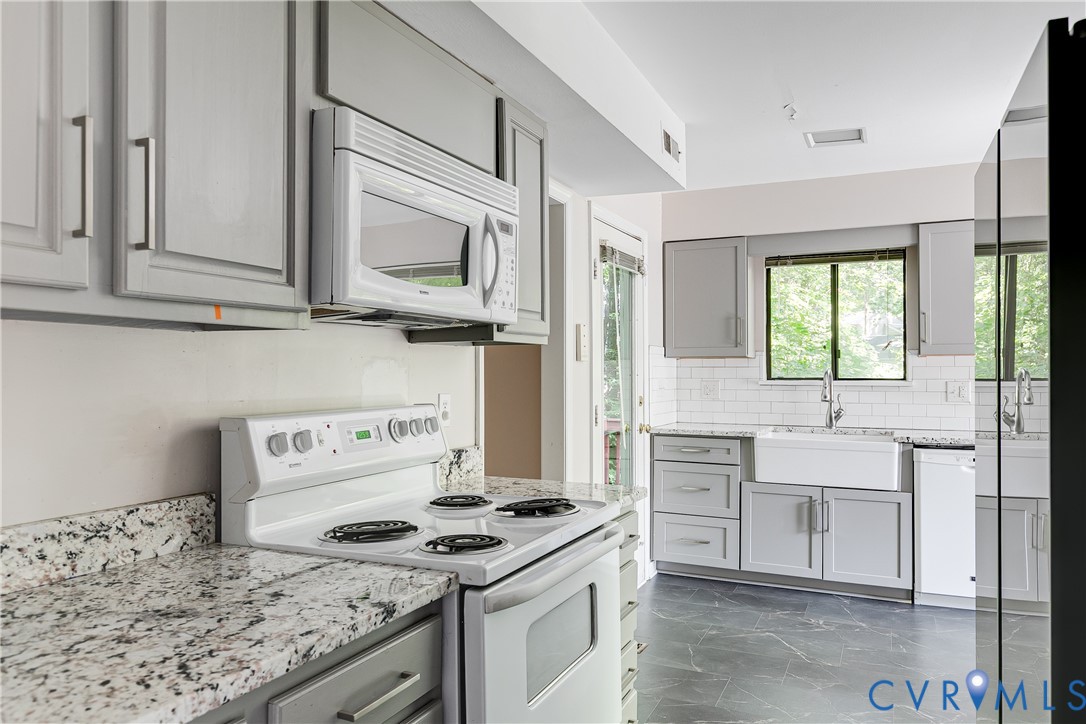 702 Gordon School Ct