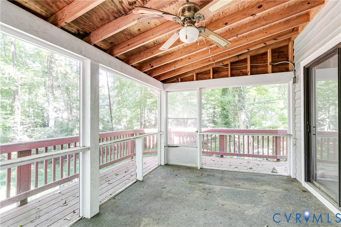 702 Gordon School Ct