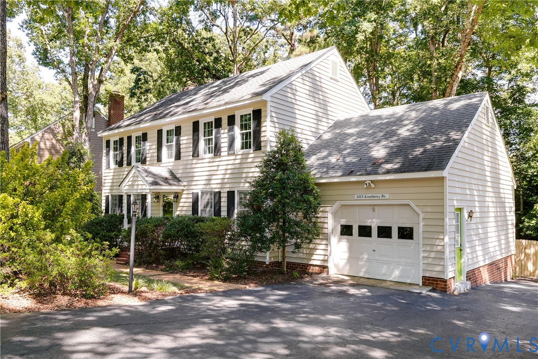 1013 Coralberry Dr