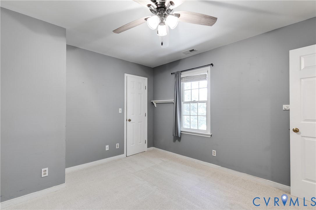 1013 Coralberry Dr