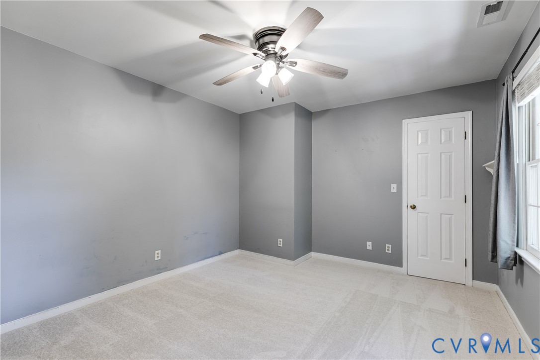 1013 Coralberry Dr