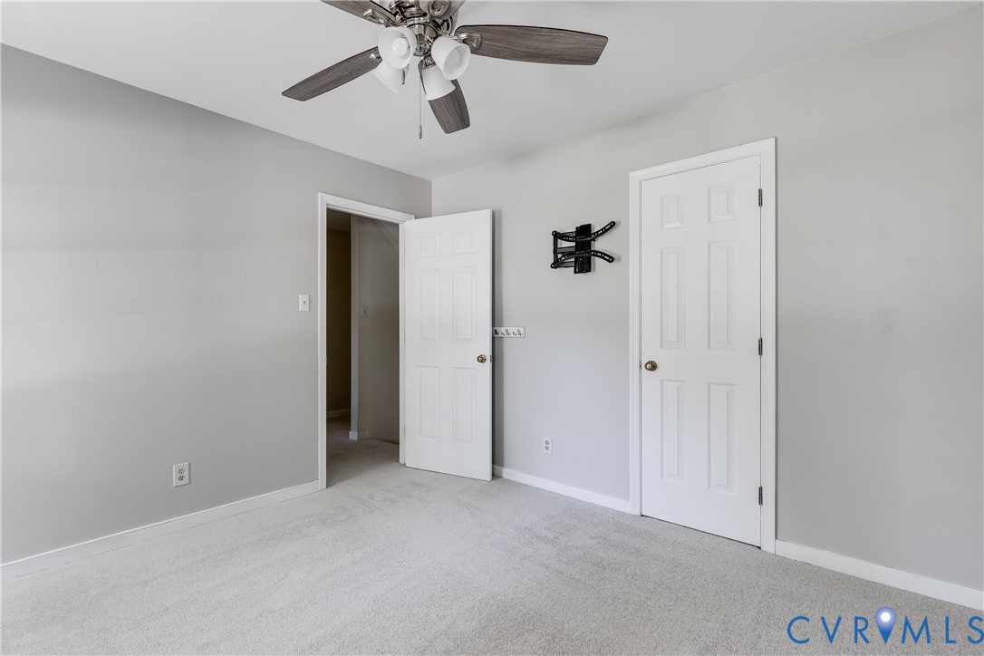 1013 Coralberry Dr