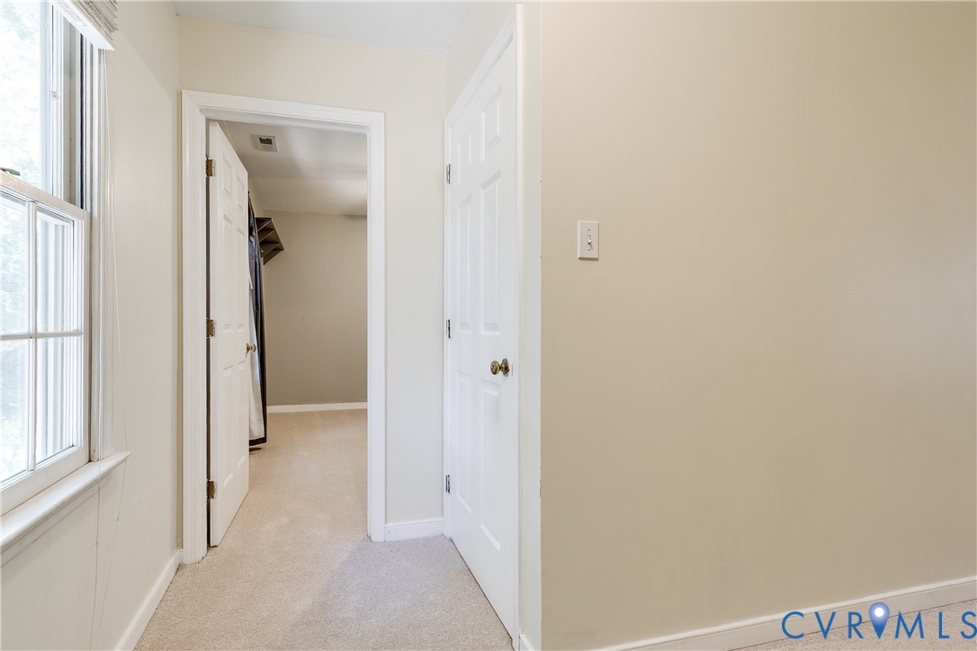 1013 Coralberry Dr