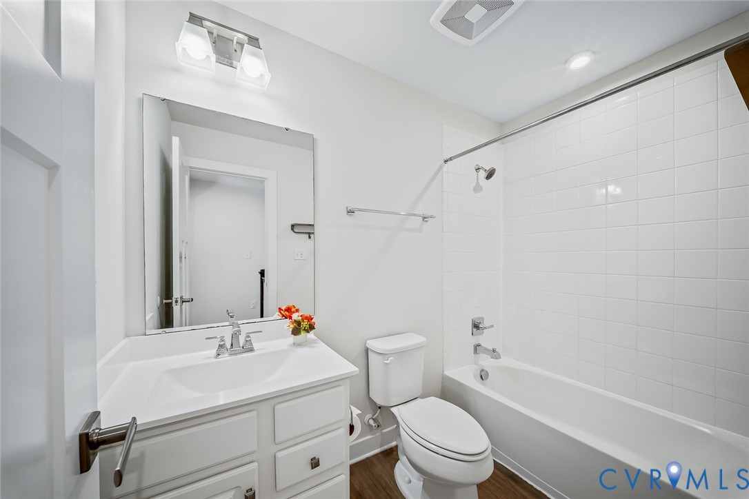 15519 Centerline Ct