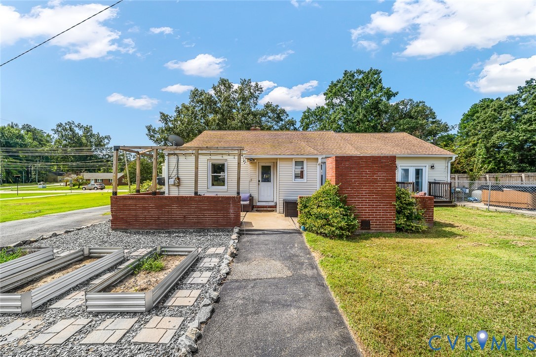 25014 Ferndale Rd
