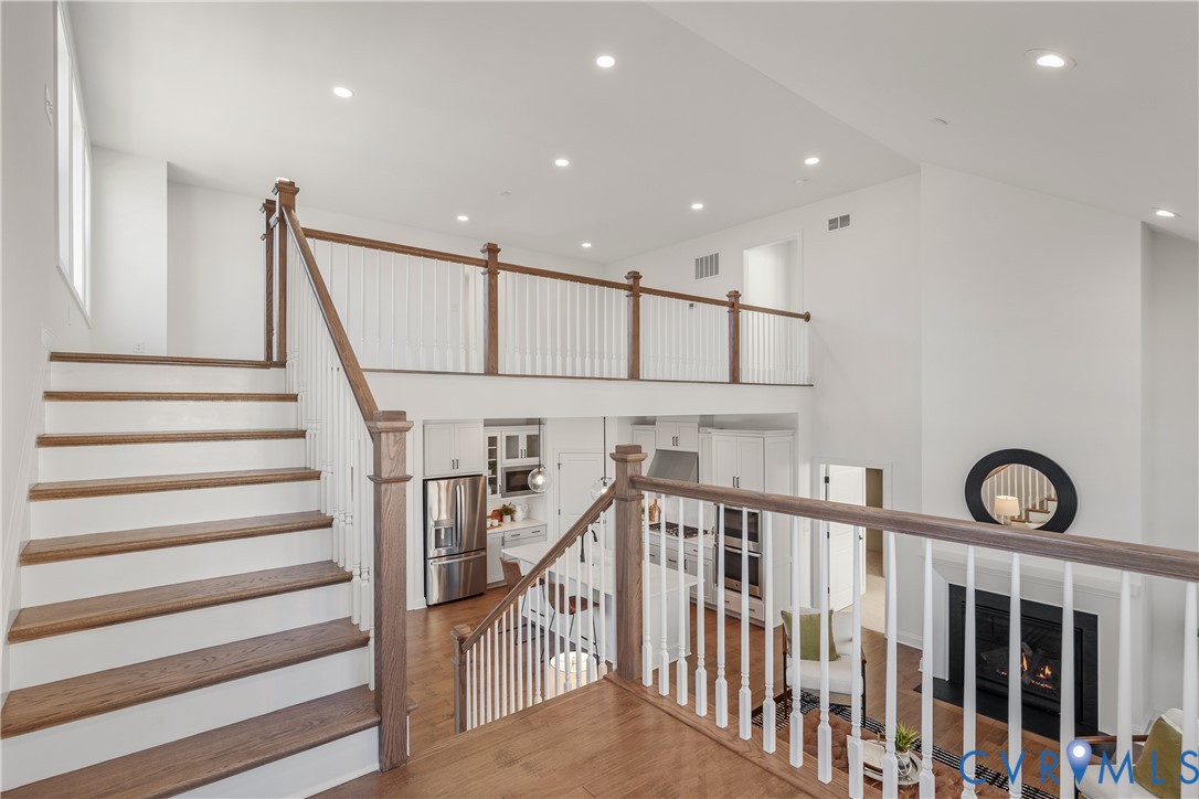 15700 Cedarville Dr