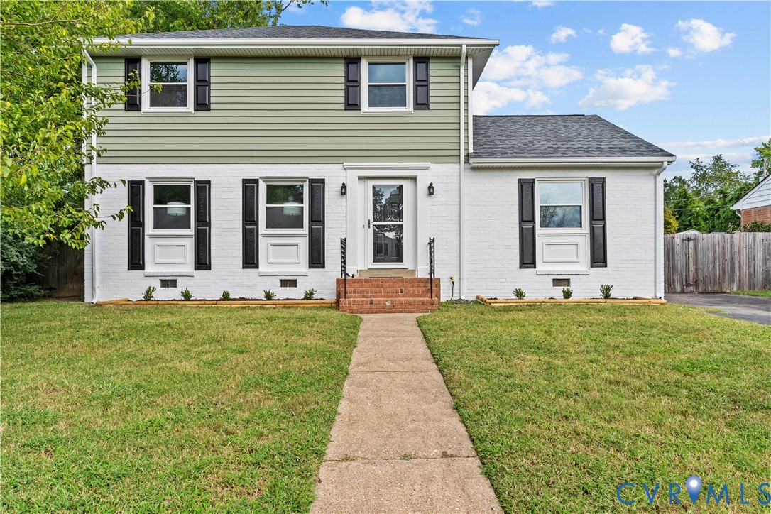 4007 Crystalwood Ln