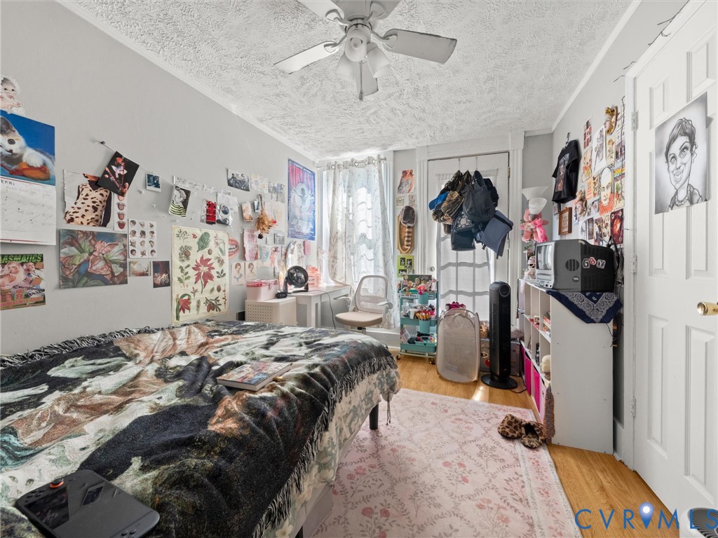2004 Rosewood Ave