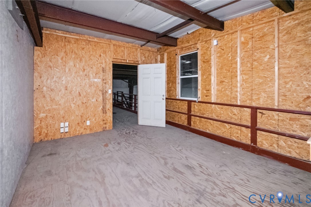 563 Fox Ln