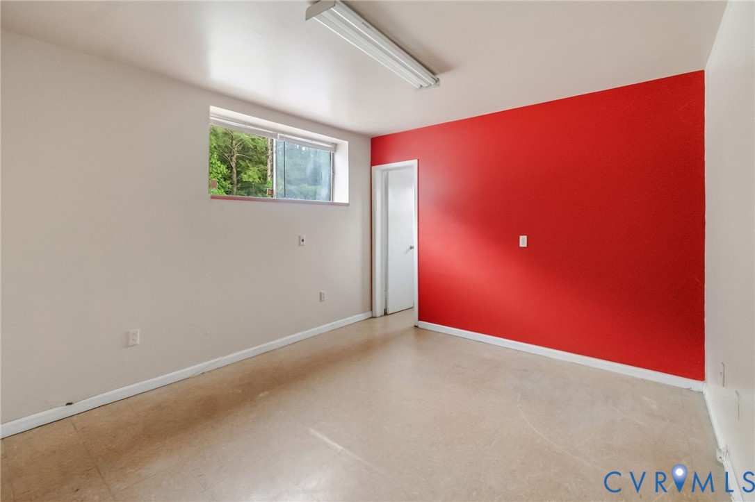 563 Fox Ln