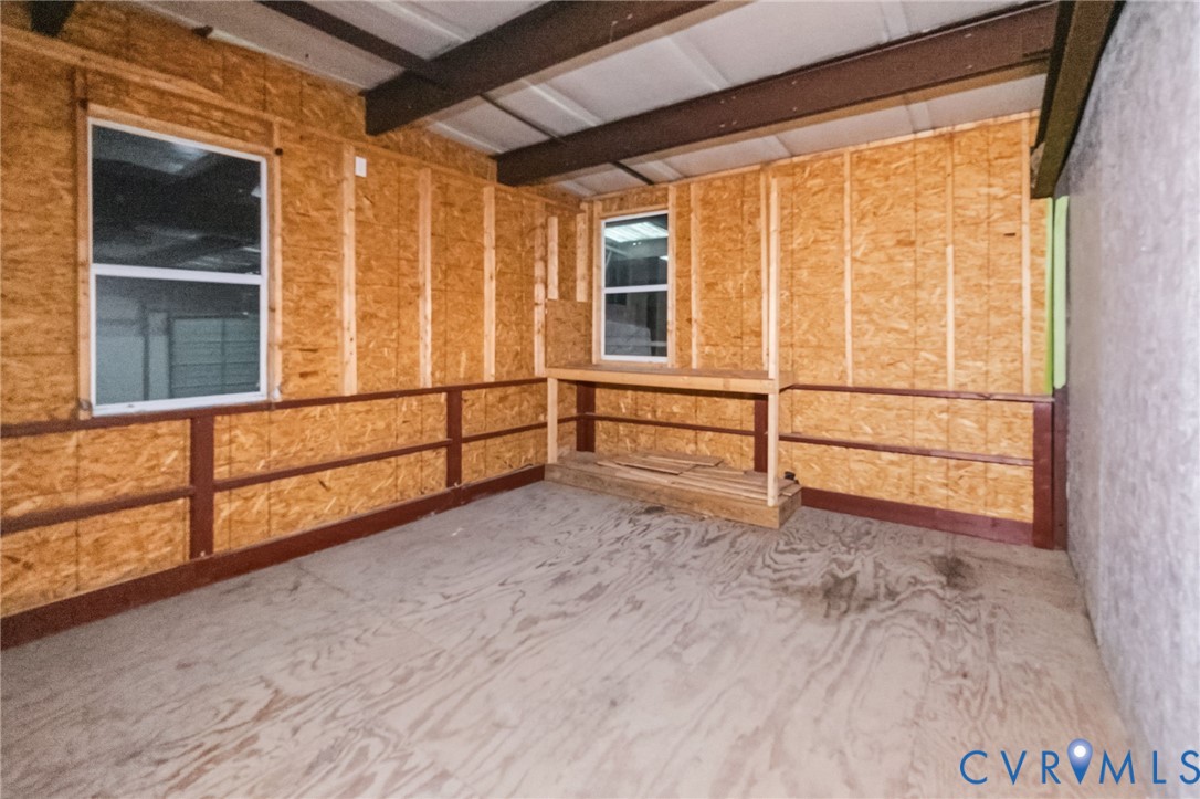 563 Fox Ln