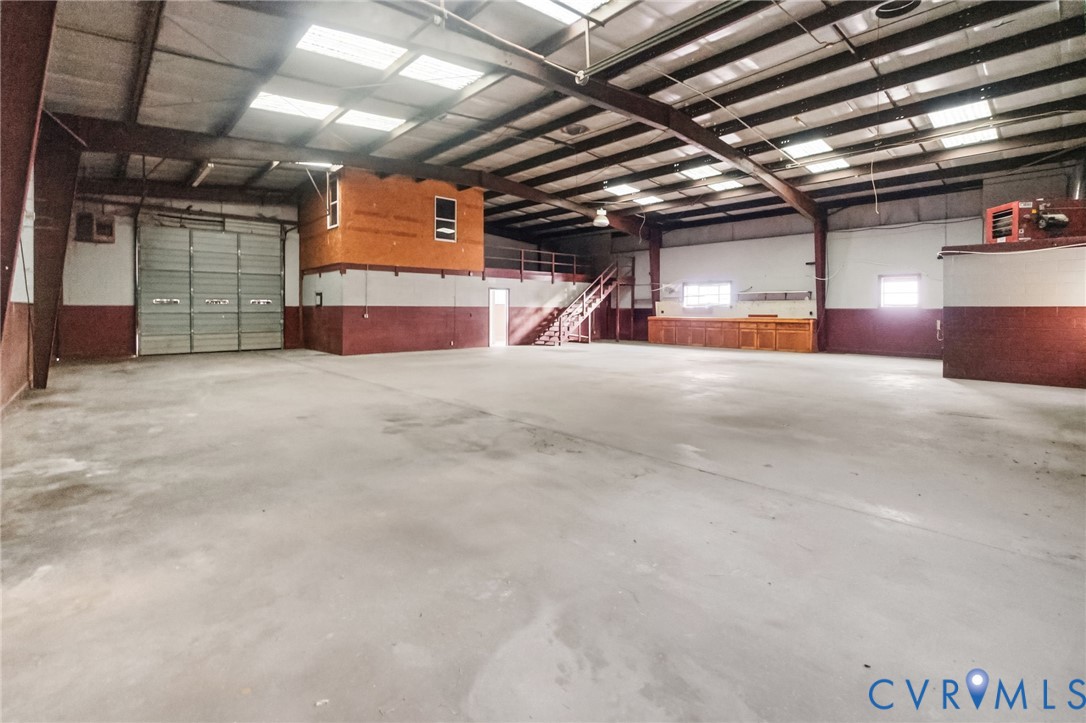 563 Fox Ln