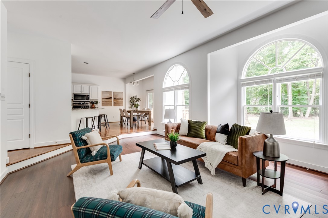 3223 Sherwood Ridge Dr