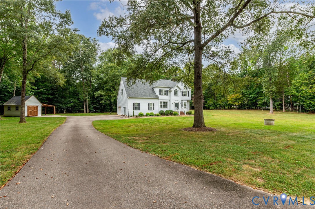 3223 Sherwood Ridge Dr