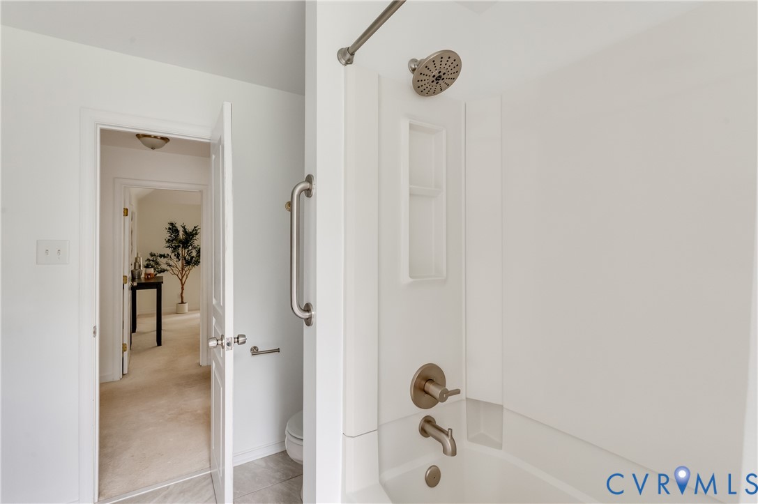 3223 Sherwood Ridge Dr