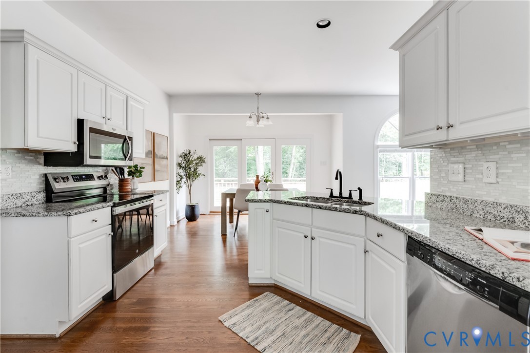 3223 Sherwood Ridge Dr