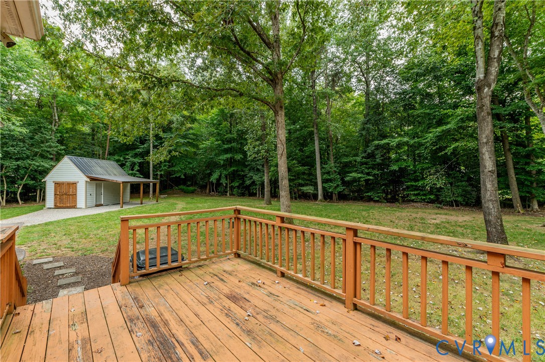 3223 Sherwood Ridge Dr