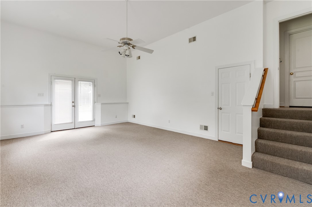 3223 Sherwood Ridge Dr
