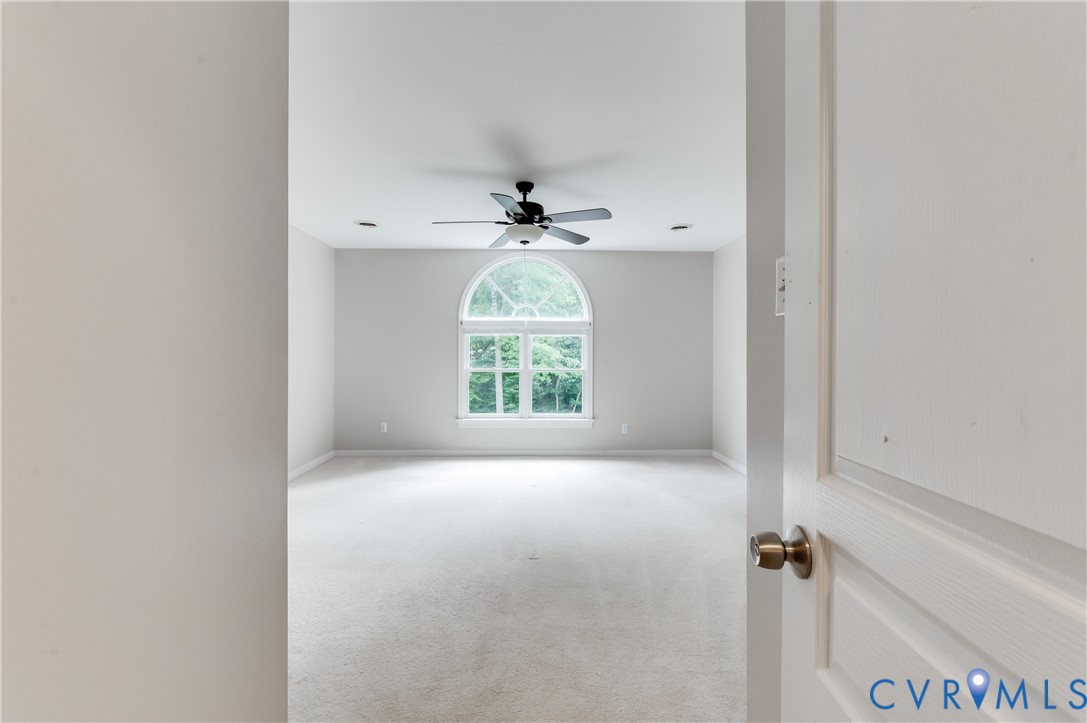 3223 Sherwood Ridge Dr