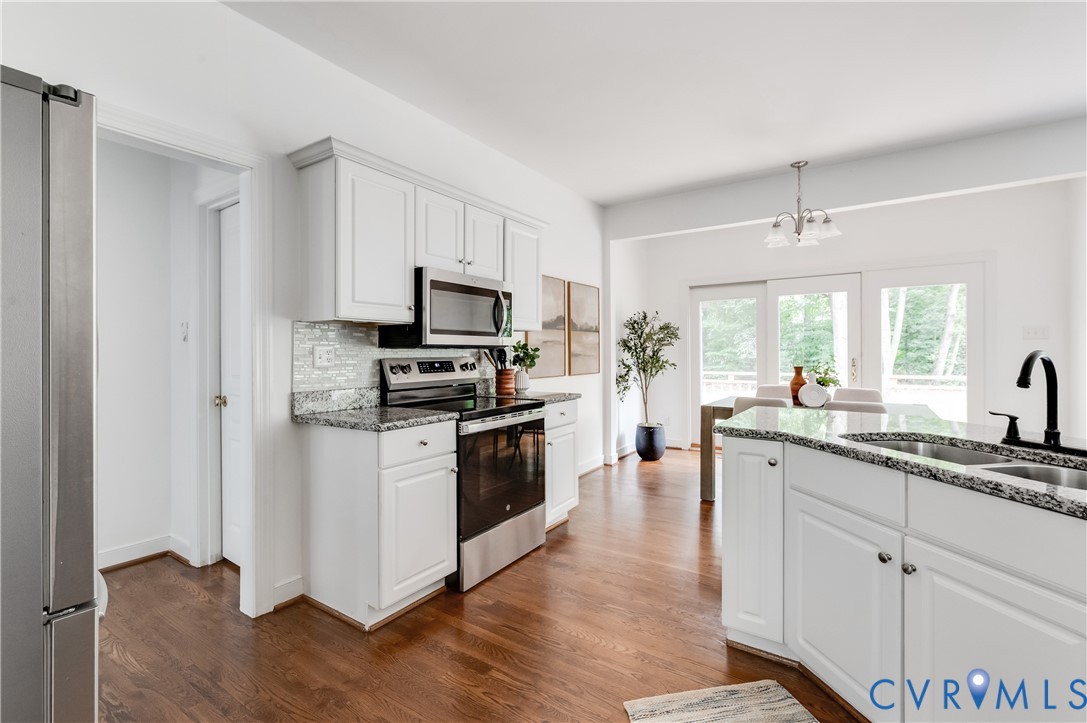 3223 Sherwood Ridge Dr
