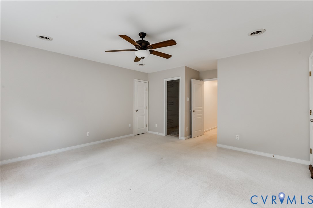 3223 Sherwood Ridge Dr