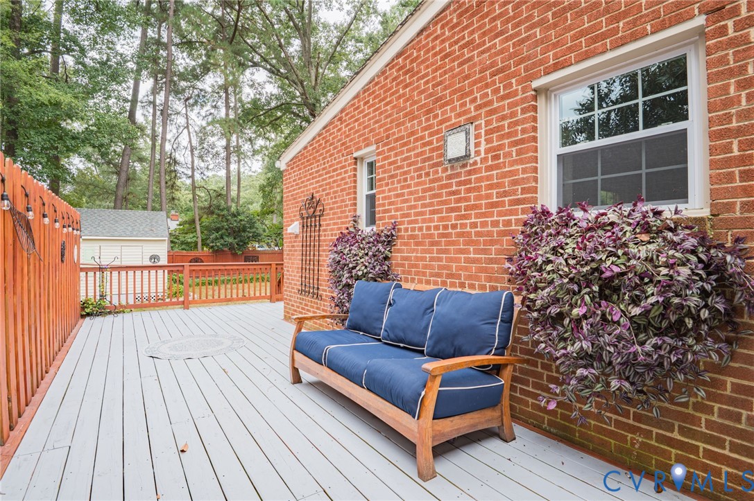 3353 Warner Rd