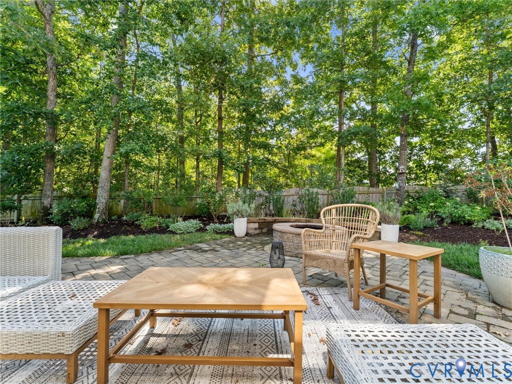 13925 Collington Mews