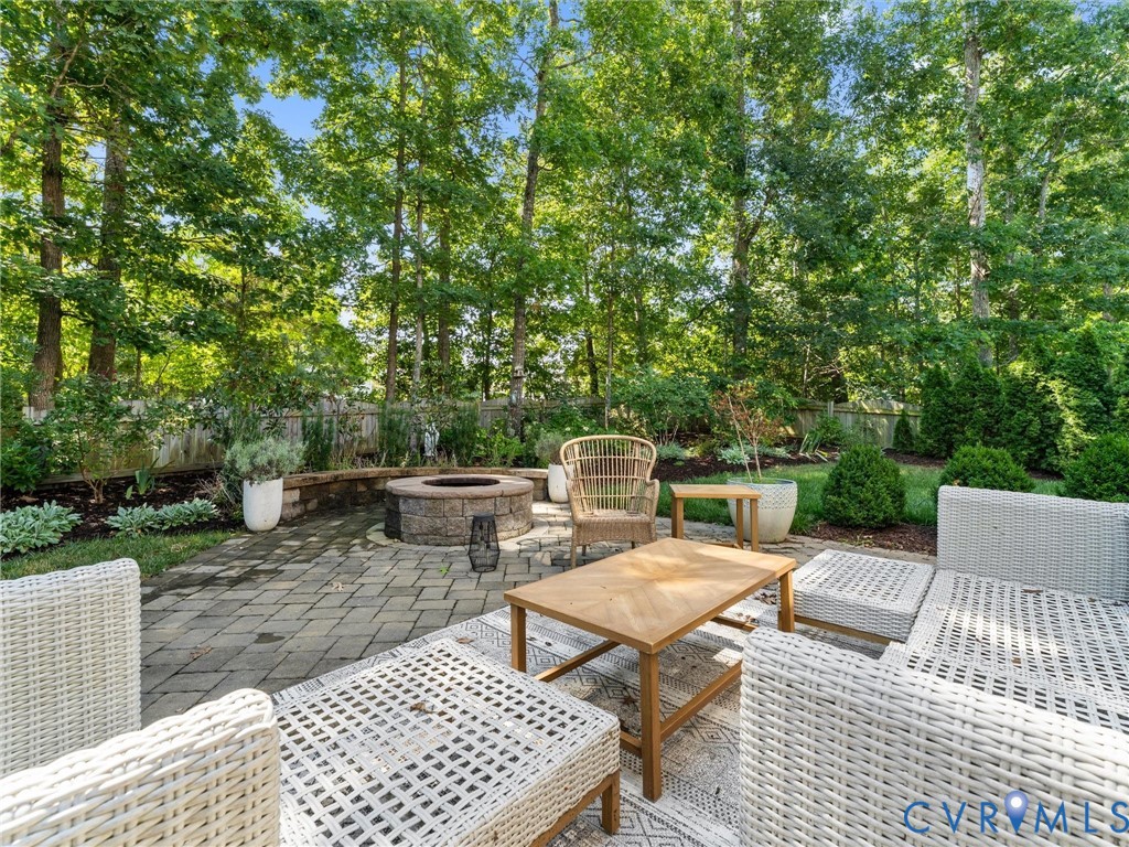 13925 Collington Mews