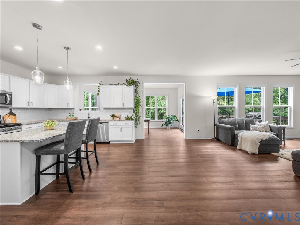 5124 Laurel Park Ct