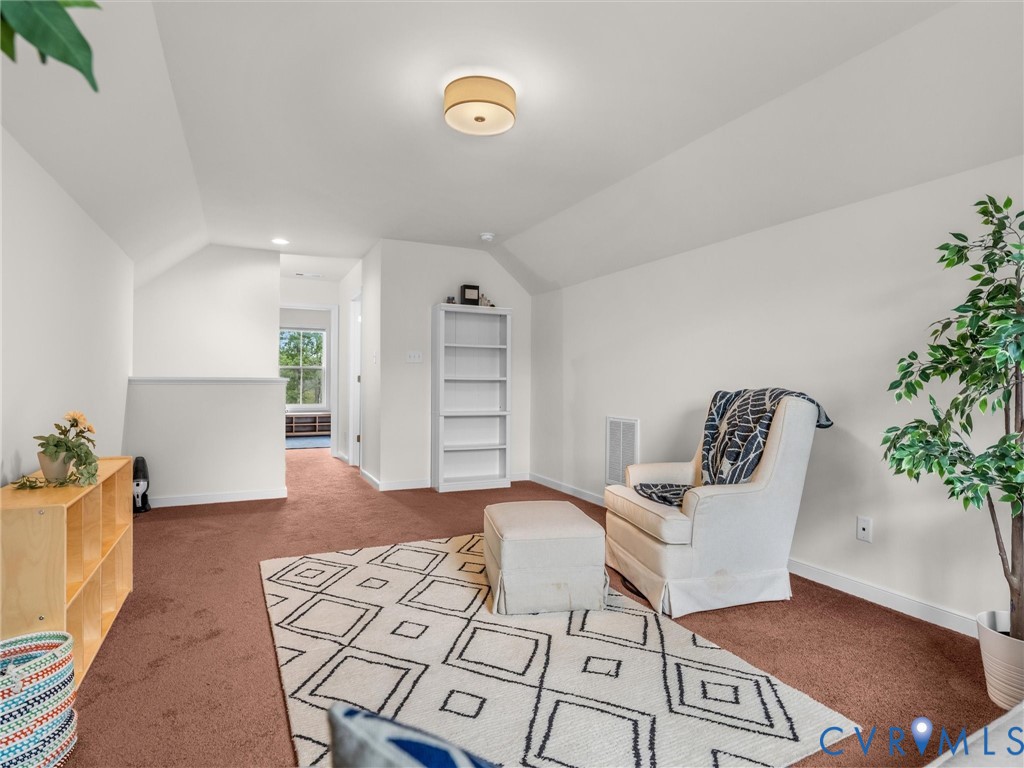 5124 Laurel Park Ct