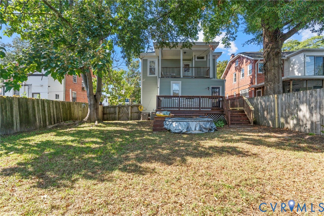 3031 Montrose Ave