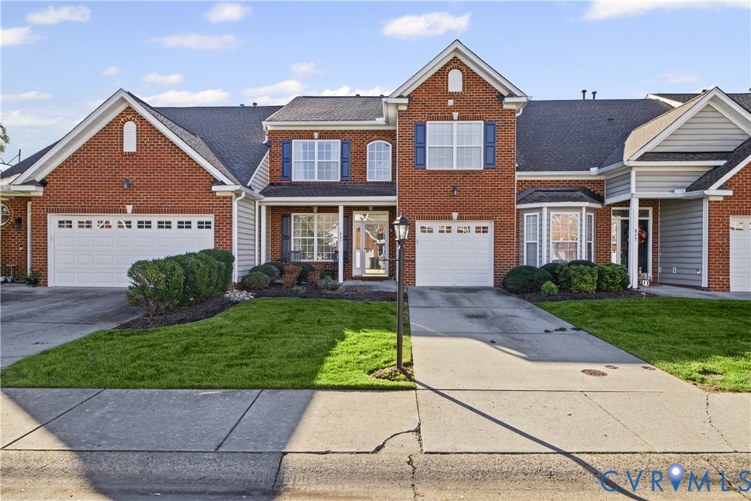 847 Parkland Pl