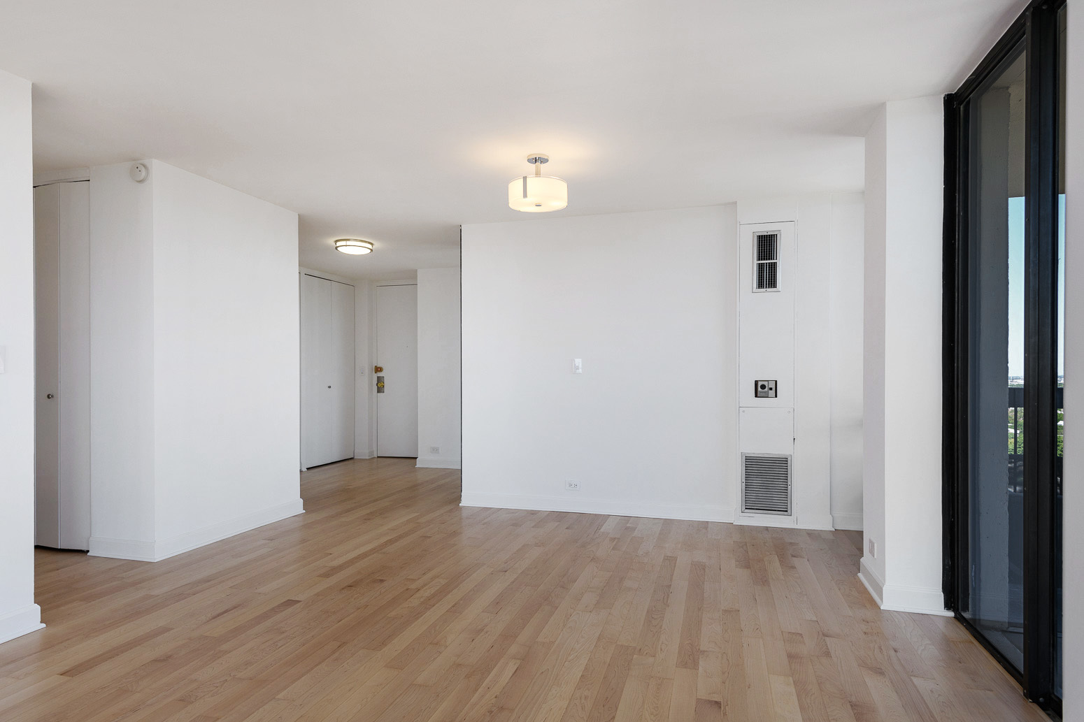 1660 N LaSalle Street Unit: 1611