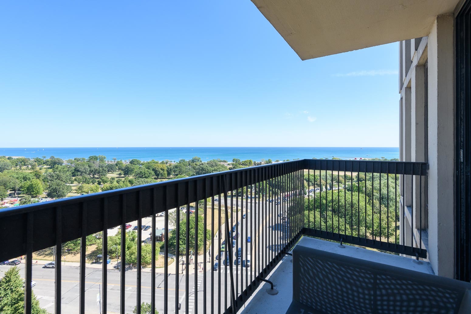 1660 N LaSalle Street Unit: 1611