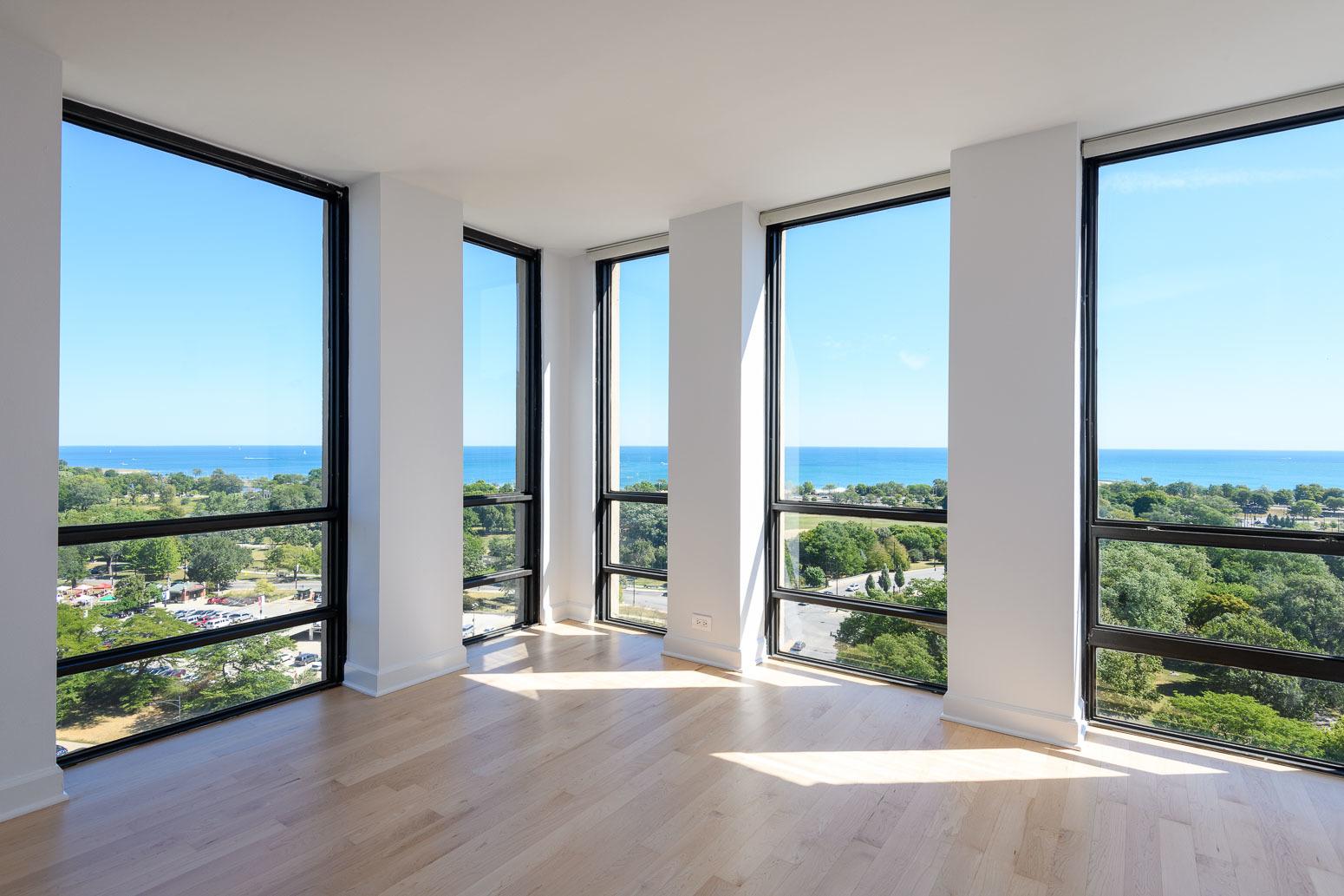 1660 N LaSalle Street Unit: 1611