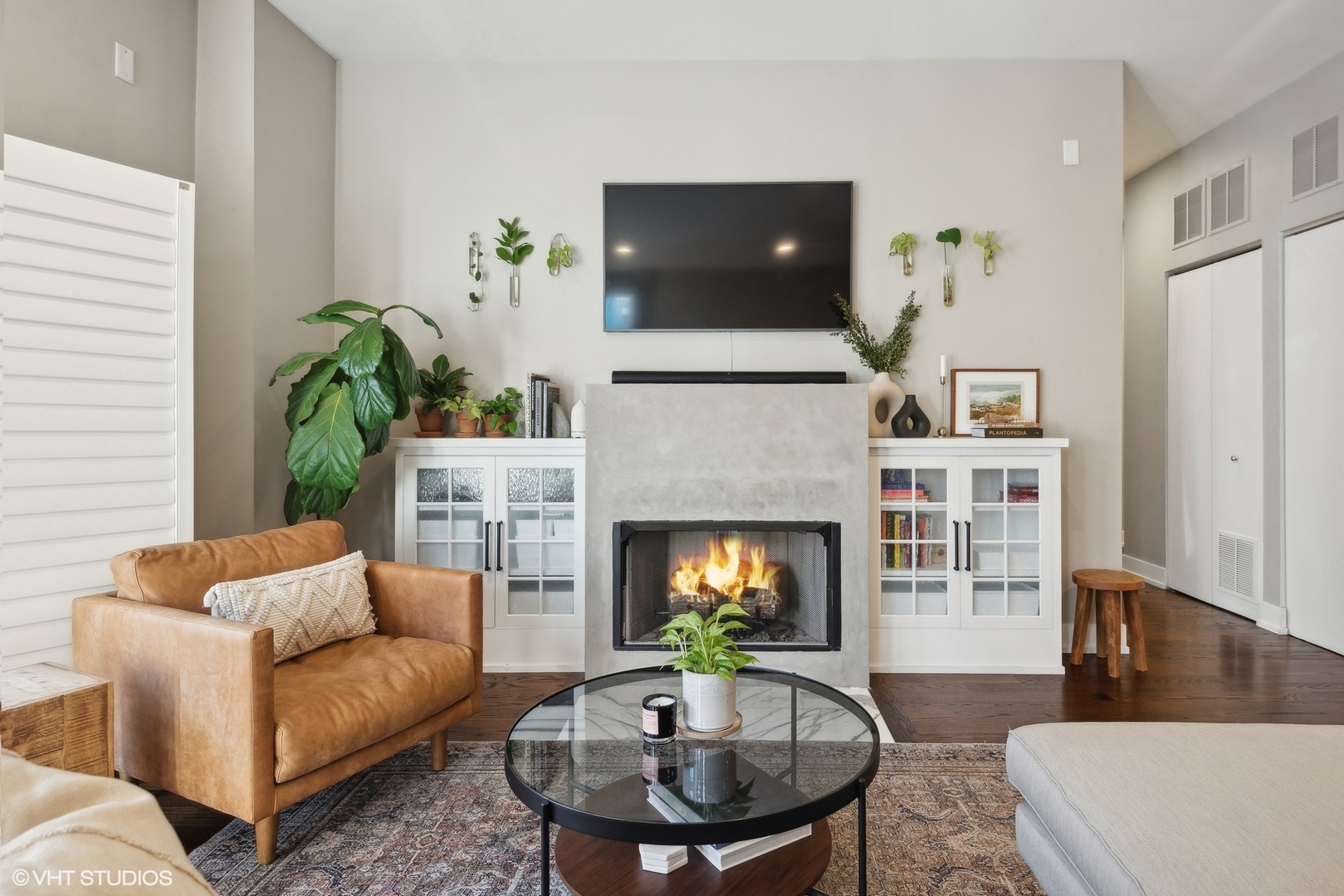 550 W FULTON Street Unit: 306