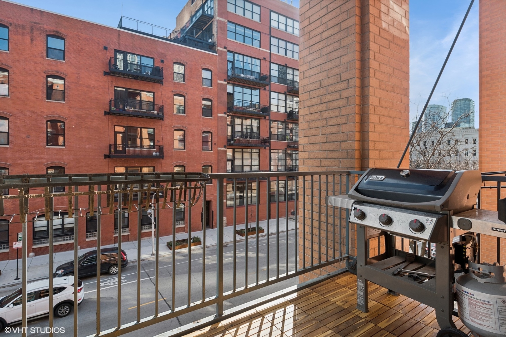 550 W FULTON Street Unit: 306