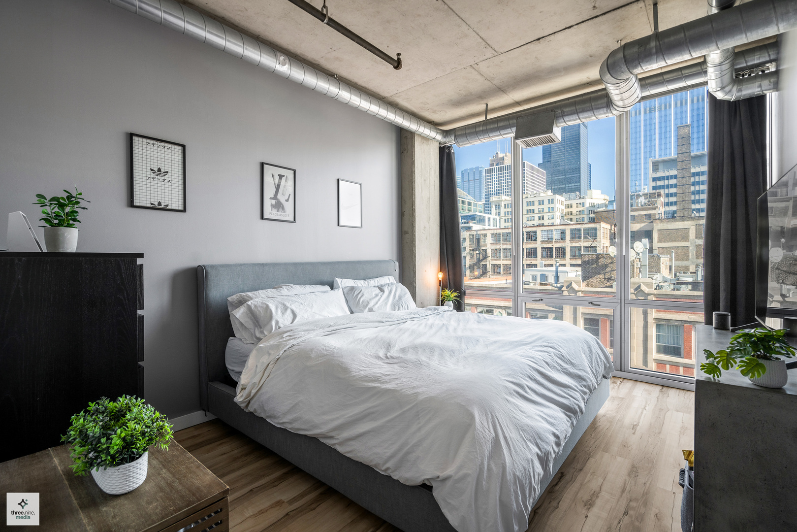 700 W Van Buren Street Unit: 1102
