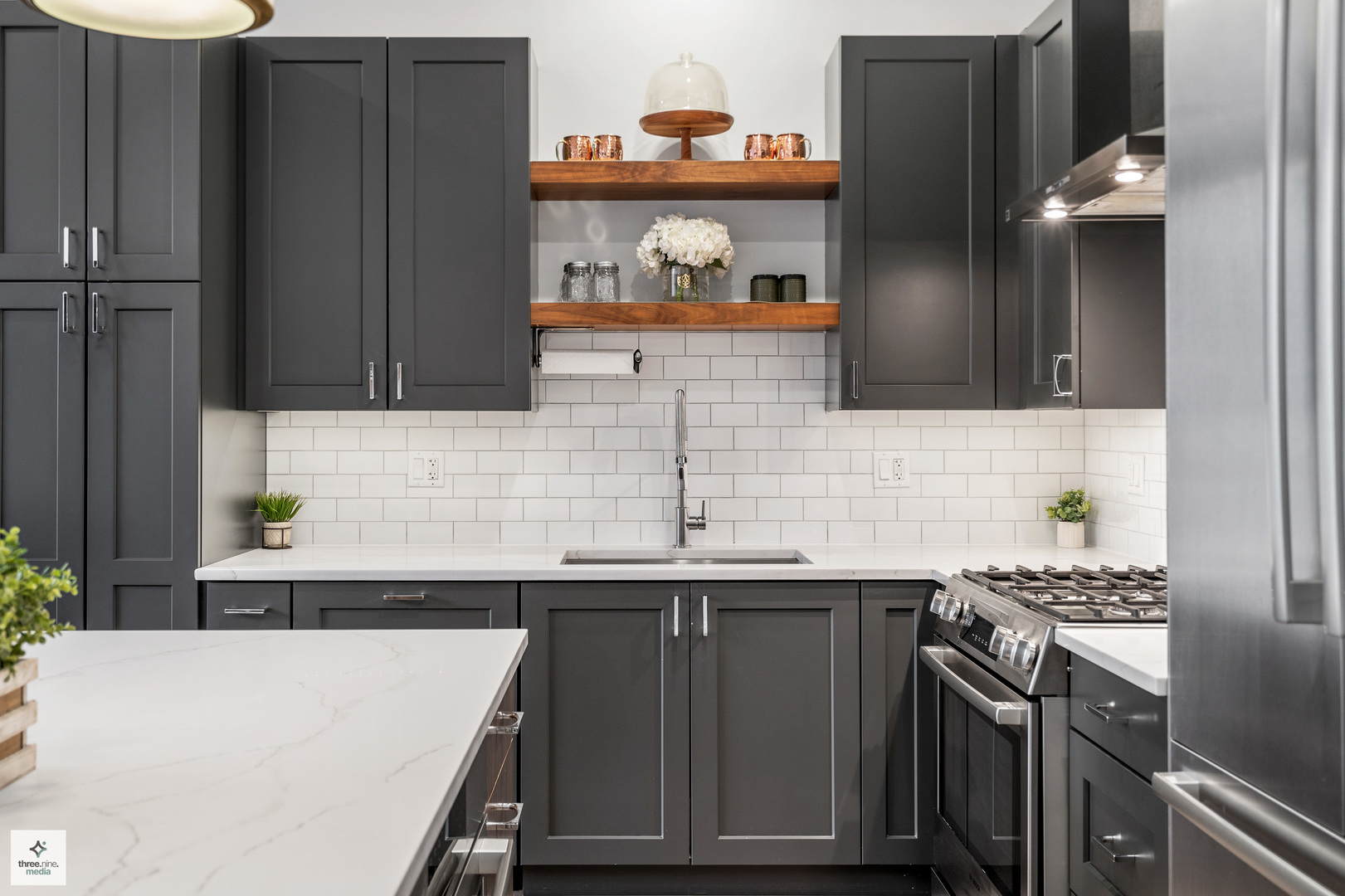 1513 W Ohio Street Unit: 2E