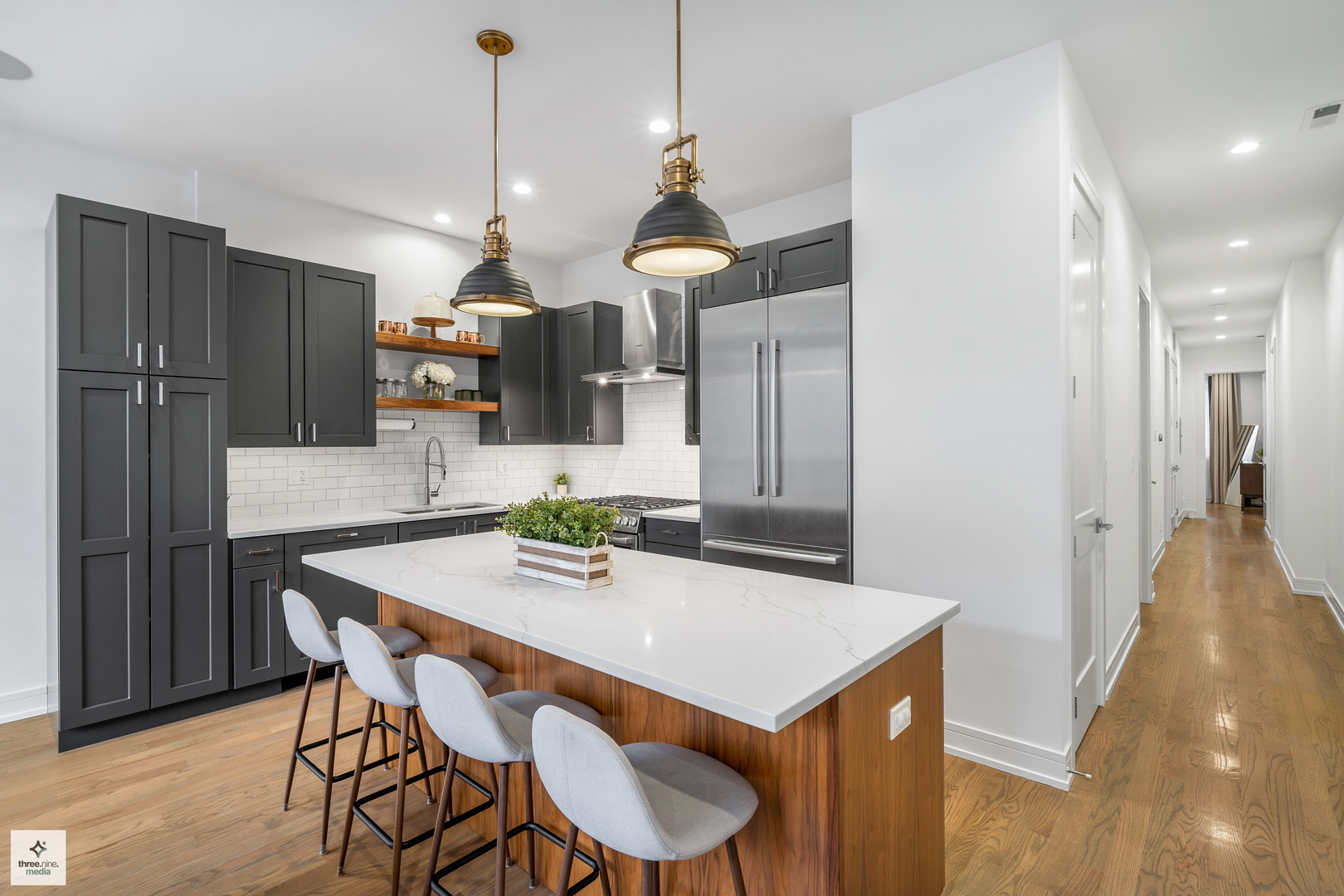 1513 W Ohio Street Unit: 2E