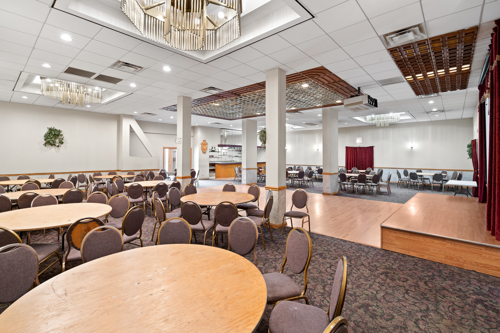 5844 N Milwaukee Avenue