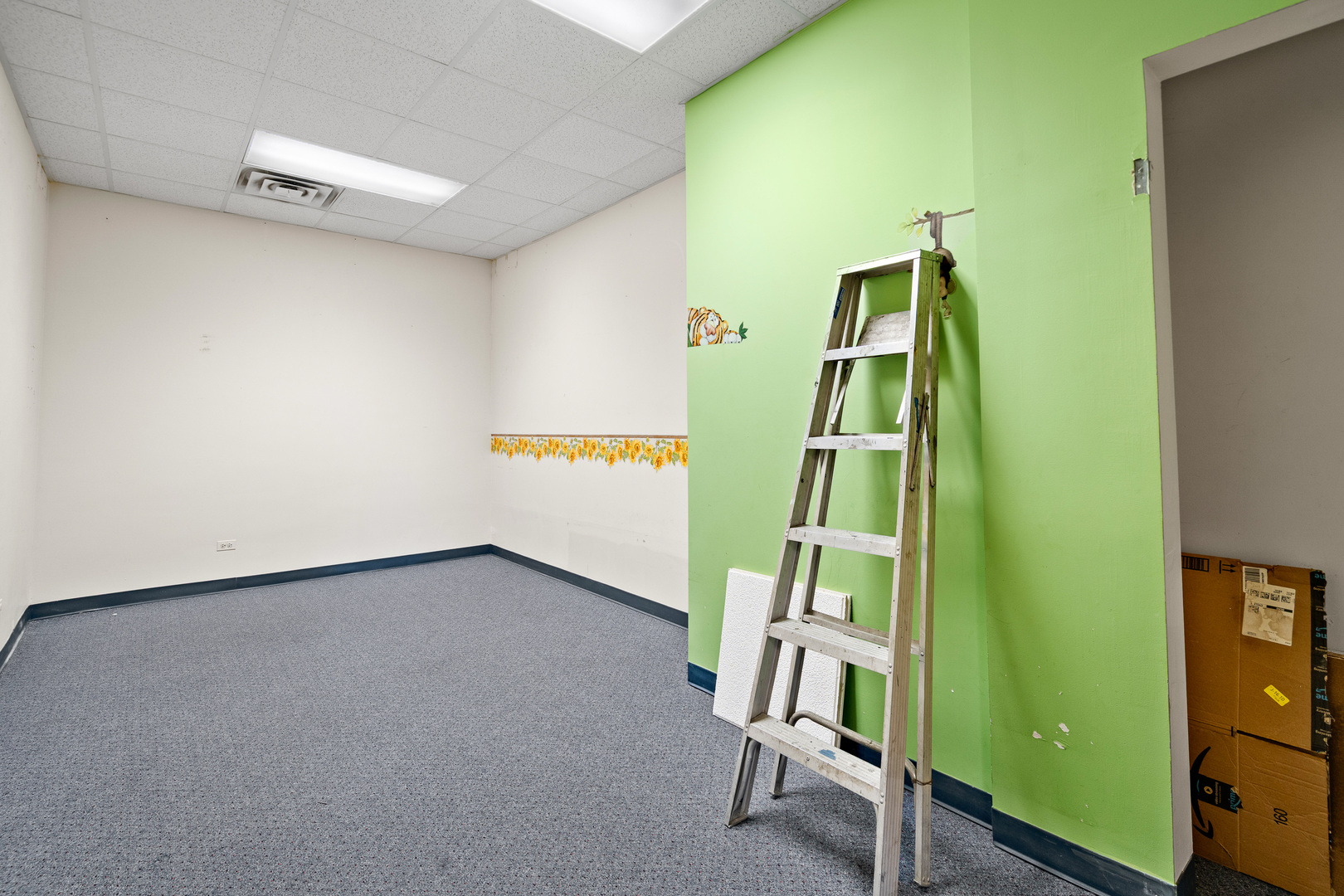 5844 N Milwaukee Avenue