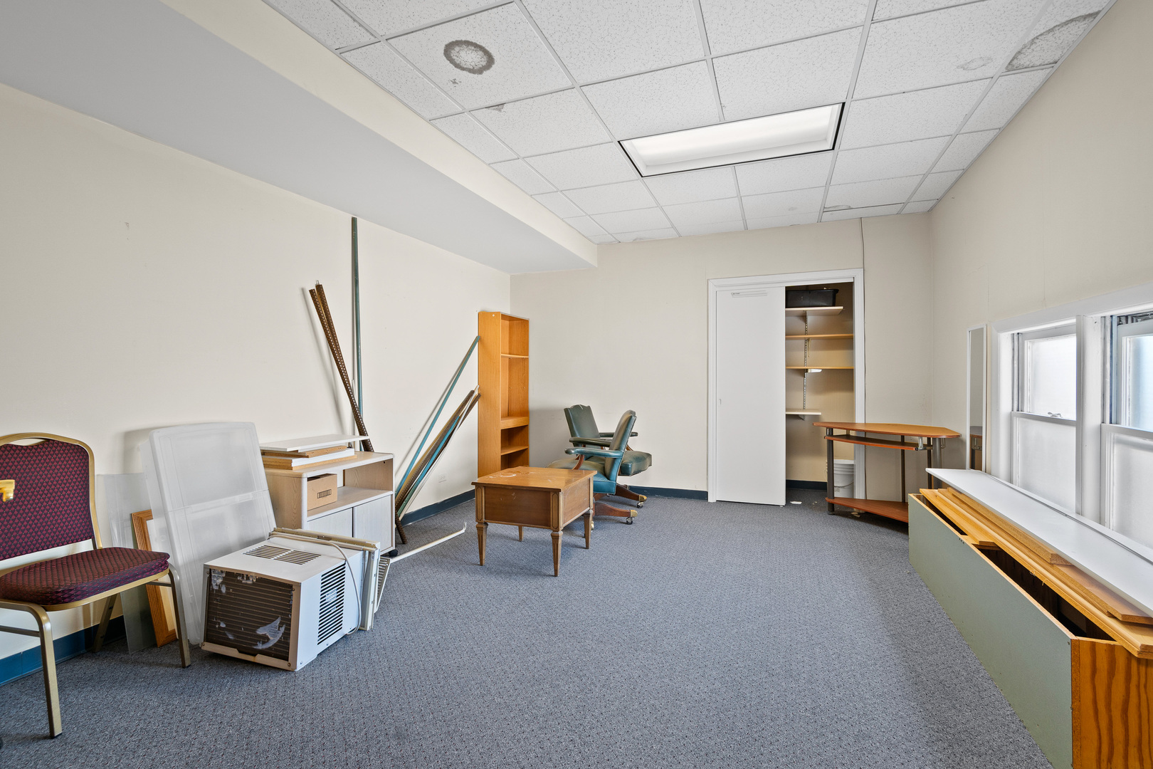 5844 N Milwaukee Avenue