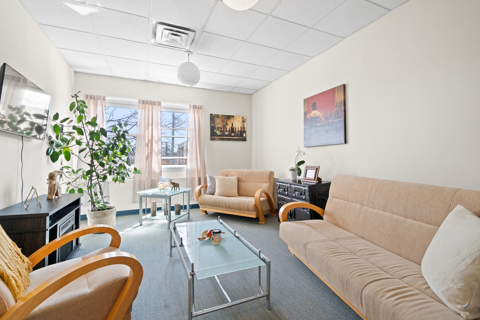 5844 N Milwaukee Avenue