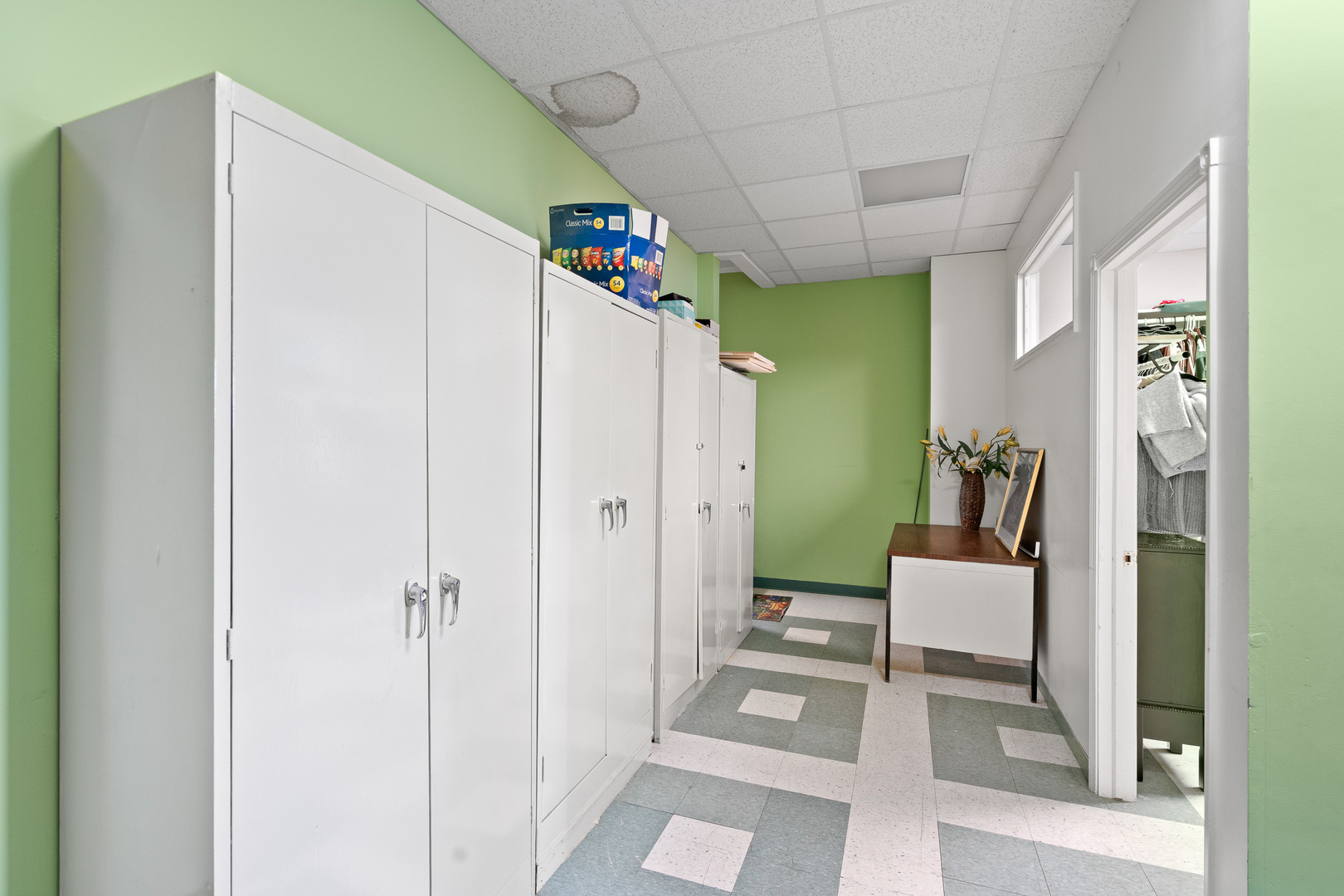 5844 N Milwaukee Avenue