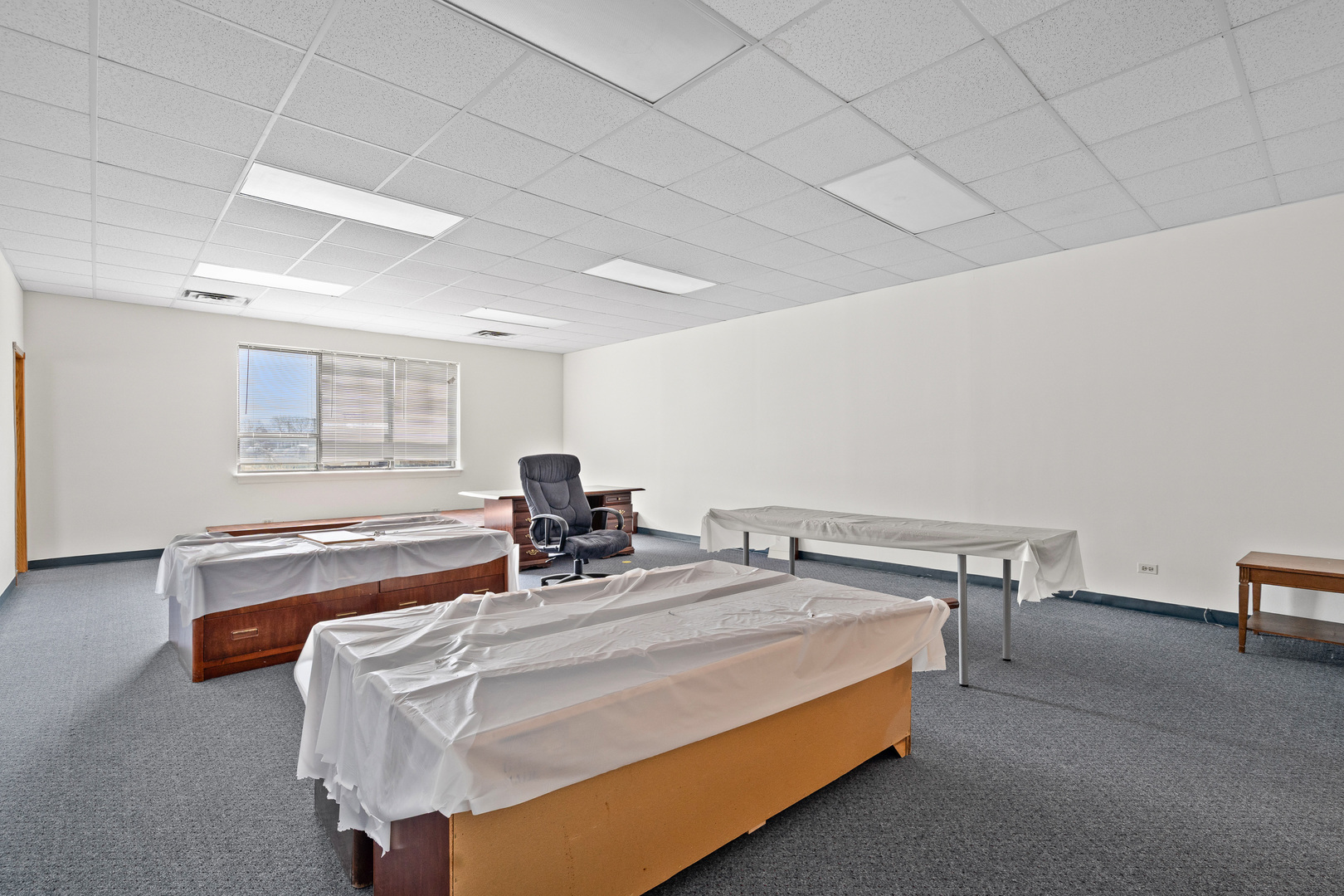 5844 N Milwaukee Avenue